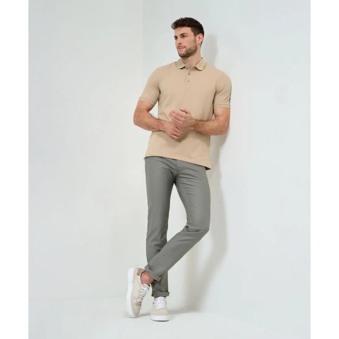 Brax Five-Pocket Lightweight Slim Fit Chuck Flex Jeans Two-Toned Look 81-3308 Olive