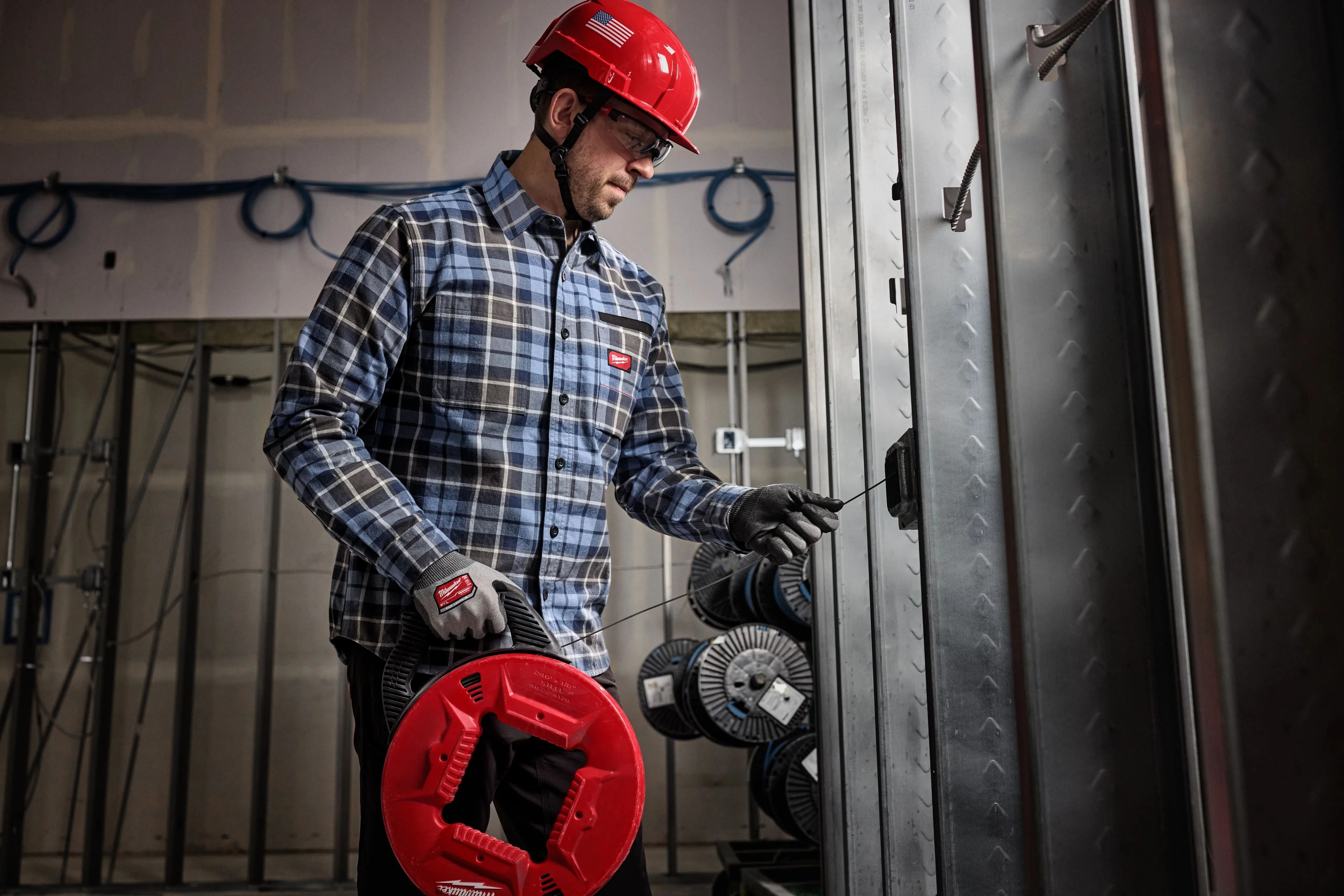 Long-Sleeved Shirt - Milwaukee GRIDIRON™ Flannel Shirt, M551