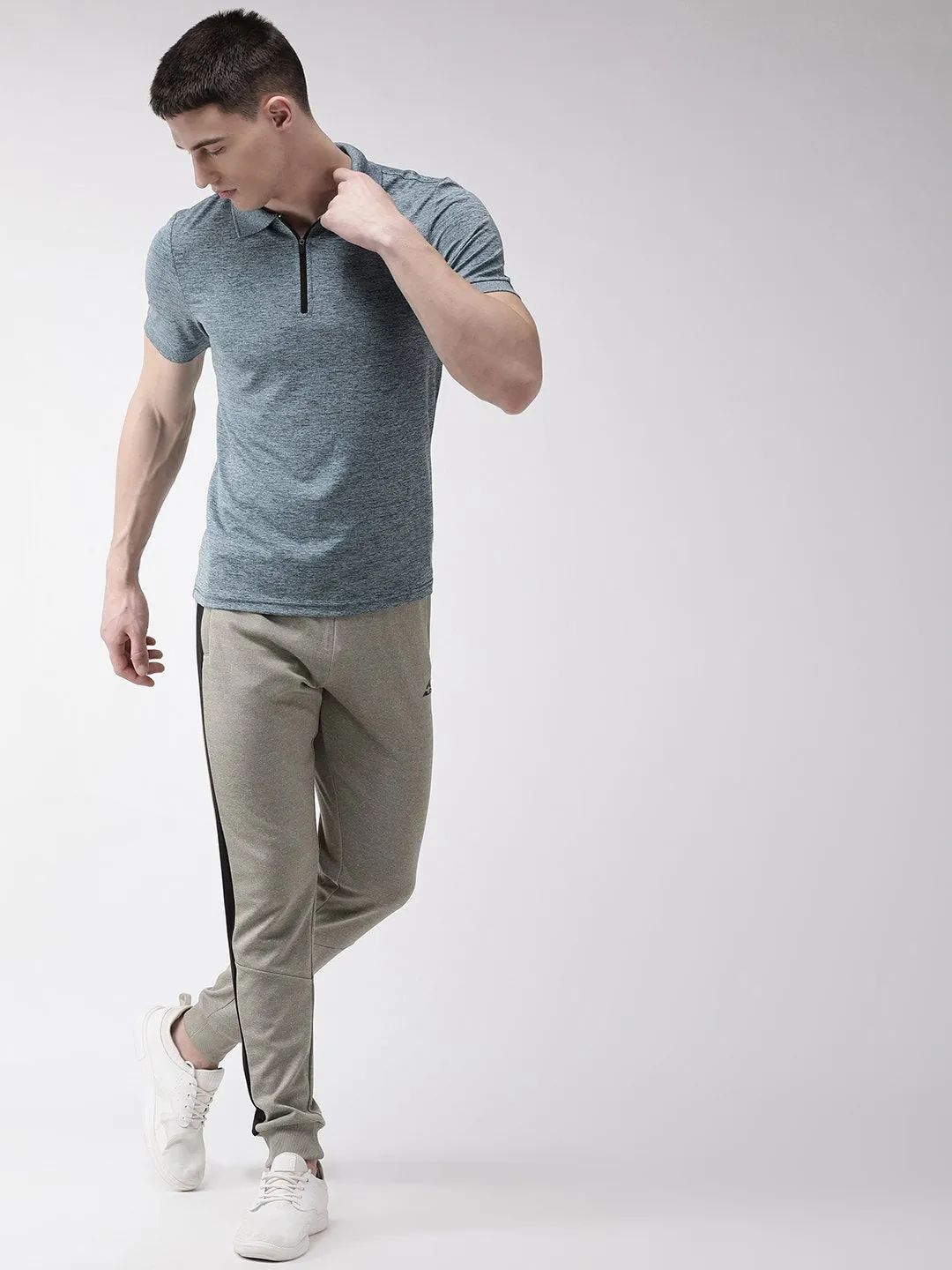 Men Olive Solid Track Pant