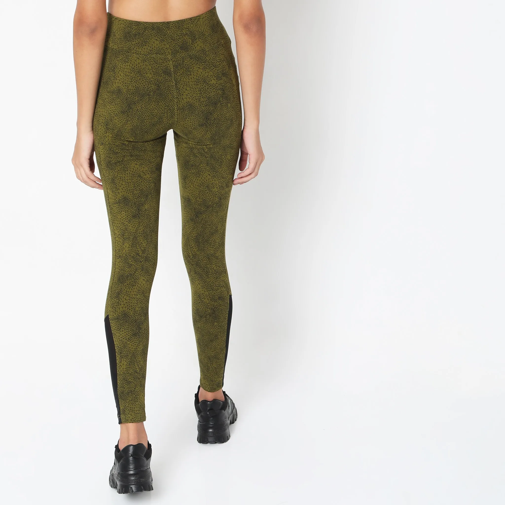 Regular Fit Printed Mid Rise Legging